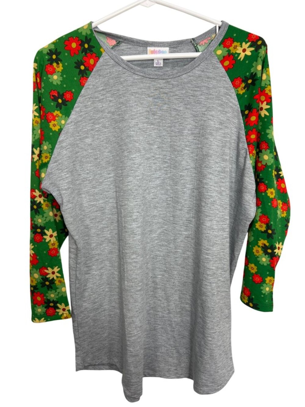 LuLaRoe Top Size Large Floral Raglan Sleeve Pullover Gray Green Poly Blend Boho